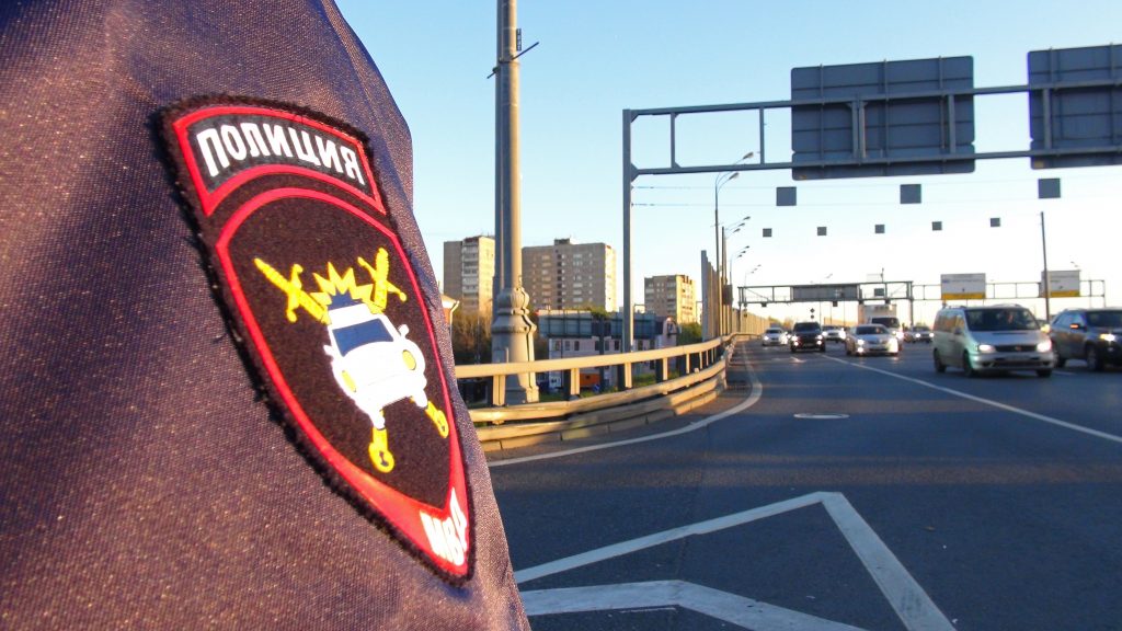 На МКАДе не разъехались две легковушки