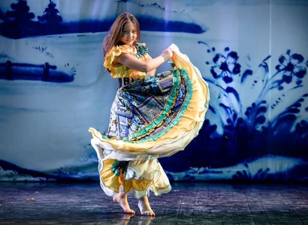 Две золотые медали по цыганским танцам завоевала десятилетняя девочка из Северного Тушина