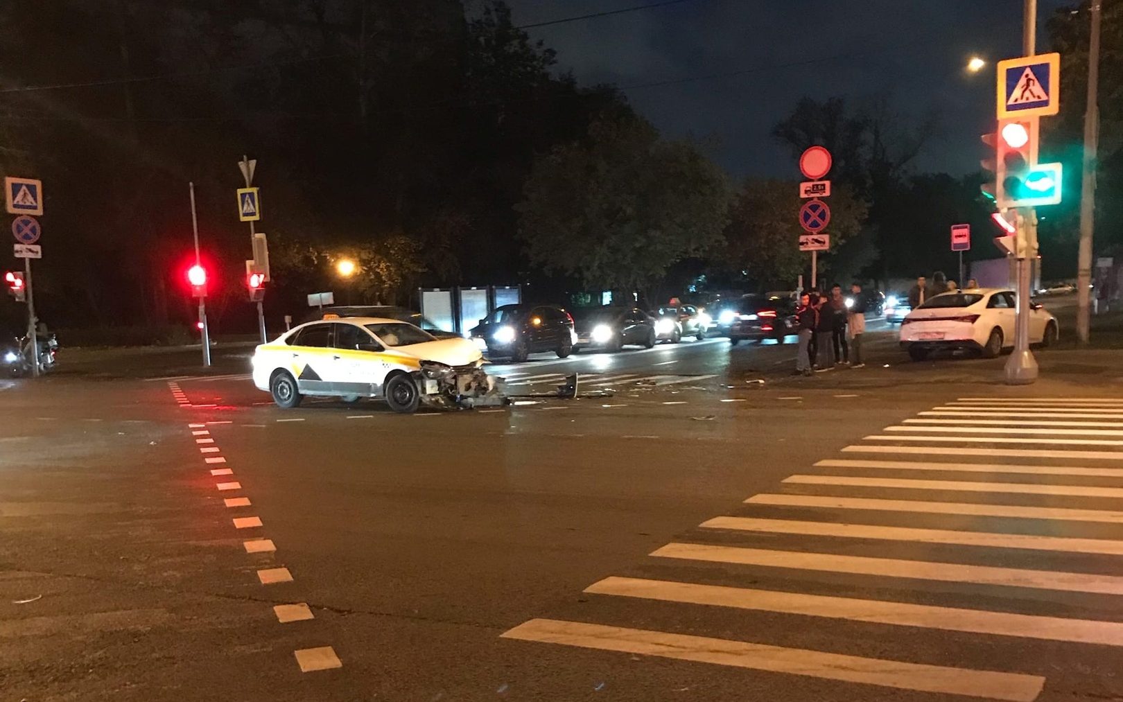 Авария с участием такси произошла на улице Свободы